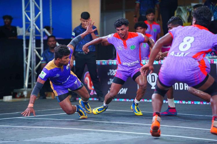 Dinesh Kumar Krishnamoorthi - Match 4 - Jayachitra Club vs N.A. Academy - YKS TN CLUBS 2024