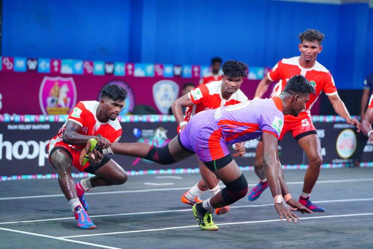 Sakthivel Thangavelu - Match 19 - Karpagam University vs Jayachitra Club - YKS TN CLUBS 2024