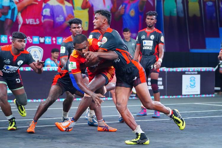 M Harivarathan - Match 41 - AMKC Gobi vs Durai Singam - YKS TN CLUBS 2024
