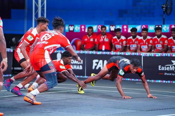 M Harivarathan - Match 62 - AMKC Gobi vs Karpagam University - YKS TN CLUBS 2024