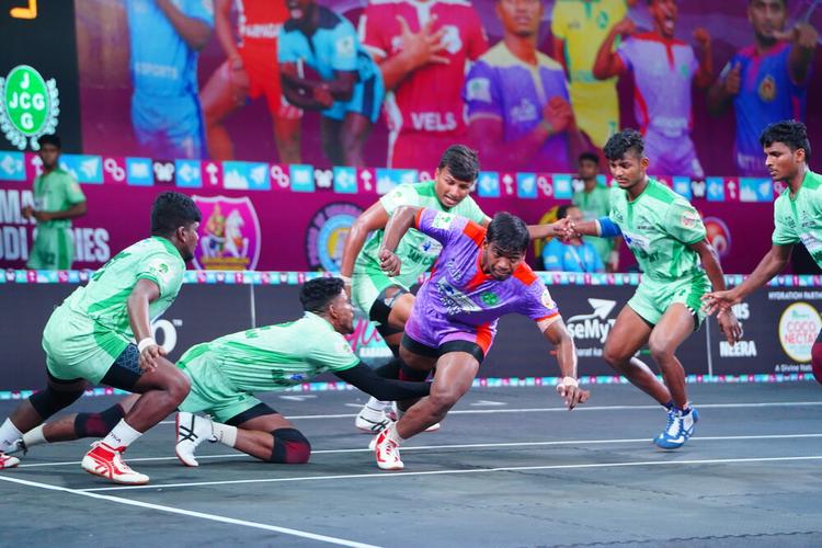 Velavan Muruganantham - Match 111 - Jayachitra Club vs Samy Academy - YKS TN CLUBS 2024