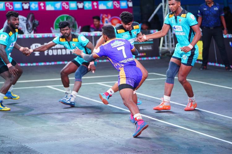 Dinesh Kumar Krishnamoorthi - Quarter Final 1 - Nellai Kings vs N.A. Academy - YKS TN CLUBS 2024