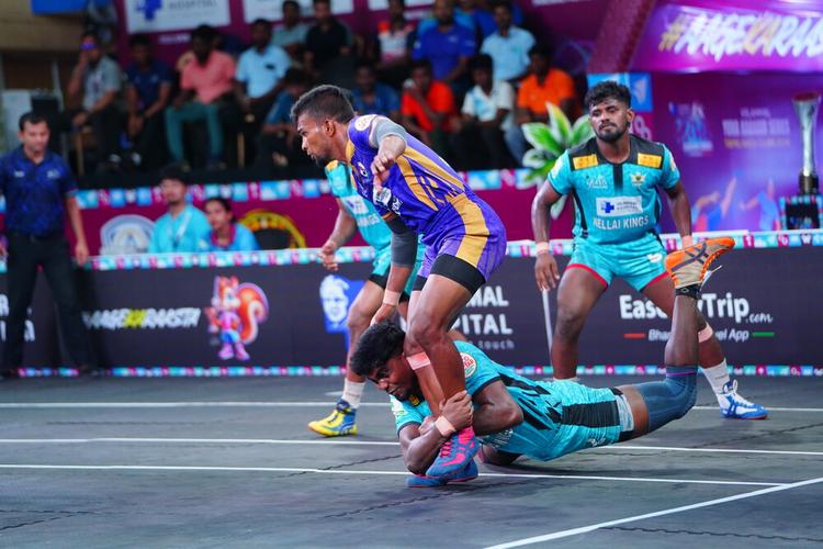 Dinesh Kumar Krishnamoorthi - Quarter Final 1 - Nellai Kings vs N.A. Academy - YKS TN CLUBS 2024