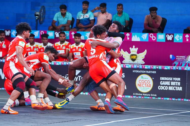 Shankar Nallusamy - Quarter Final 2 - Karpagam University vs Chennai Sports - YKS TN CLUBS 2024