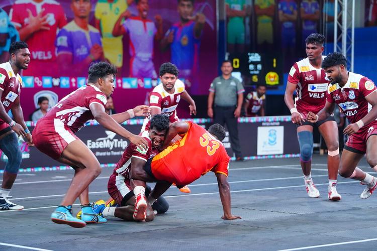 Babu M - Quarter Final 4 - Vels University vs Durai Singam - YKS TN CLUBS 2024