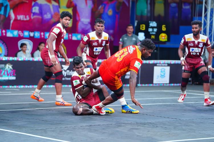 Babu M - Quarter Final 4 - Vels University vs Durai Singam - YKS TN CLUBS 2024