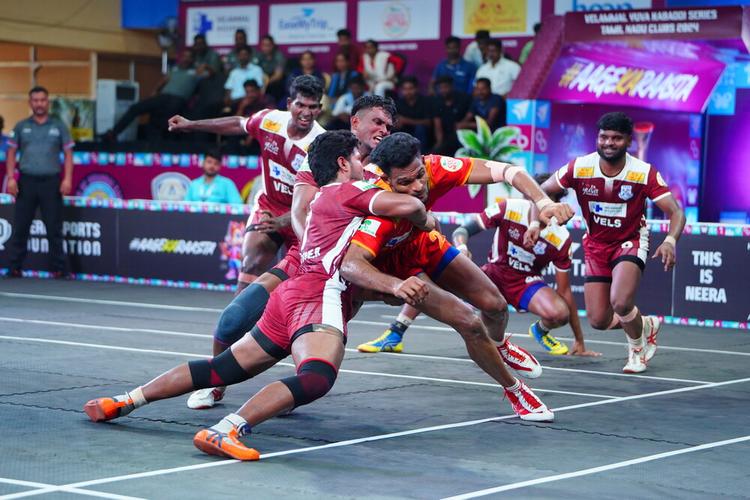 Sakthivel R - Quarter Final 4 - Vels University vs Durai Singam - YKS TN CLUBS 2024