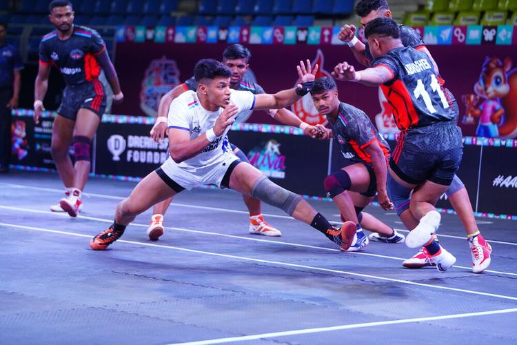 Abhishek Pawar - Match 1 - Mumbai Shahar vs Ahmednagar District - KMP YKS IDYL 2024