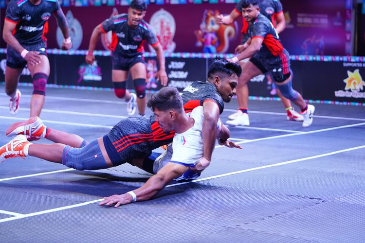 Abhishek Pawar - Match 1 - Ahmednagar District vs Mumbai Shahar - KMP YKS IDYL 2024