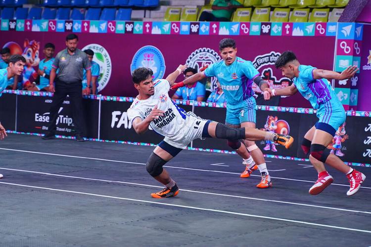 Abhinay Singh - Match 69 - Mumbai Shahar vs Palghar District - KMP YKS IDYL 2024