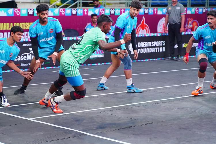 Abhinay Singh - Match 75 - Nandurbar District vs Palghar District - KMP YKS IDYL 2024