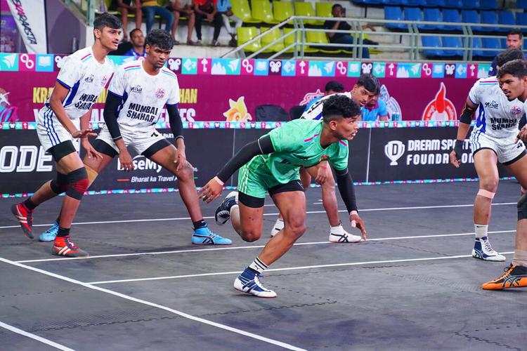 Varun Khandale - Match 77 - Nandurbar District vs Mumbai Shahar - KMP YKS IDYL 2024