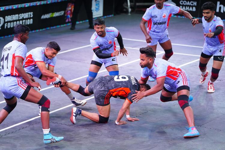 Abhishek Shinde - Match 15 - Ahmednagar District vs Ratnagiri District - KMP YKS IDYL 2024