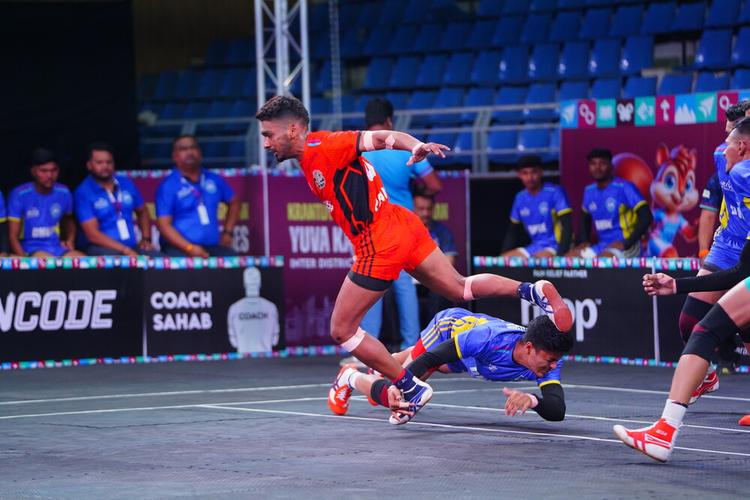 Pawan Bhor - Match 96 - Nashik District vs Dhule District - KMP YKS IDYL 2024