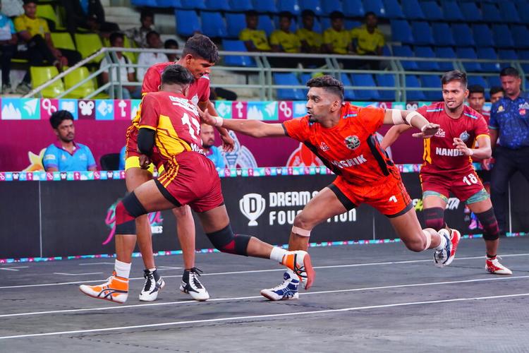 Pawan Bhor - Match 112 - Nanded District vs Nashik District - KMP YKS IDYL 2024