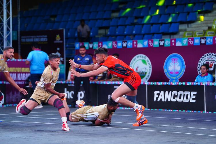 Ishwar Pathade - Match 36 - Nashik District vs Dharashiv District - KMP YKS IDYL 2024