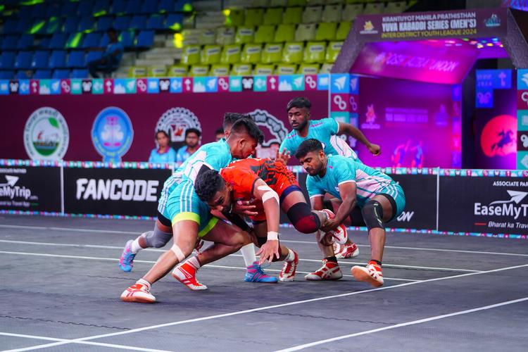 Pawan Bhor - Match 38 - Nashik District vs Latur District - KMP YKS IDYL 2024