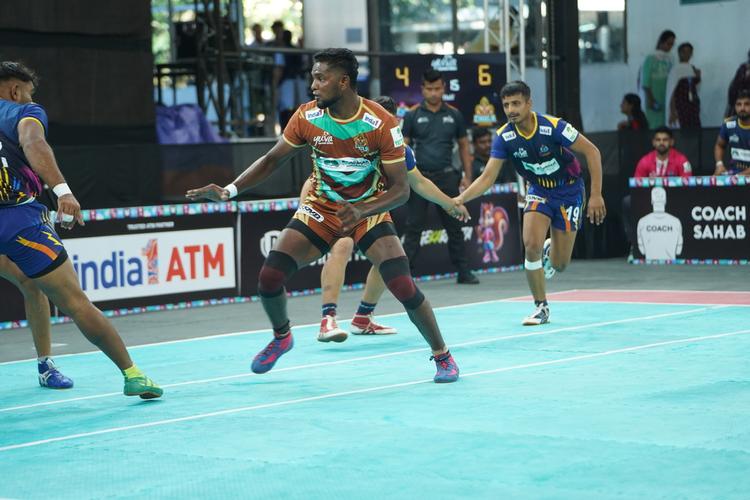 Arun Kumar - Match 3 - Chola Veerans vs Chandigarh Chargers - YKS 11 DIVISION ROUNDS