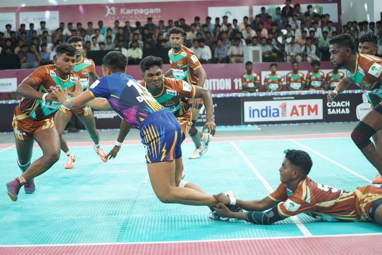 Vignesh Babu - Match 3 - Chandigarh Chargers vs Chola Veerans - YKS 11 DIVISION ROUNDS
