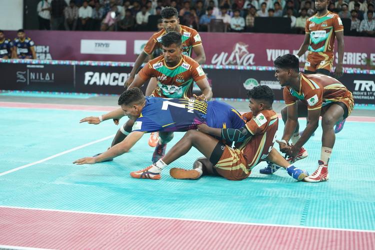 Vignesh Babu - Match 3 - Chandigarh Chargers vs Chola Veerans - YKS 11 DIVISION ROUNDS