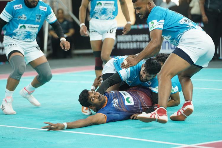 Suresh Oruganti - Match 4 - Hyderabad Hurricanes vs Panchala Pride - YKS 11 DIVISION ROUNDS